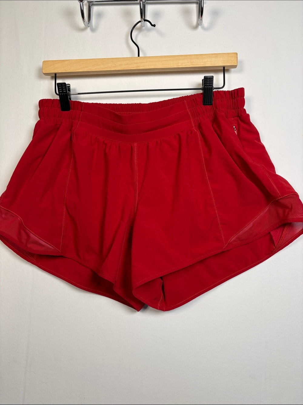 LULULEMON Hotty Hot Red Shorts size 12
